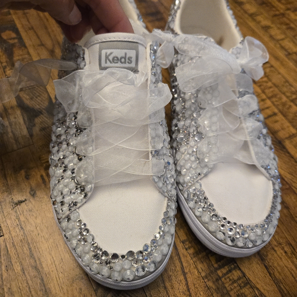 Keds Women's Bridal Custom Crystal (Center 3 White) Size 9 White